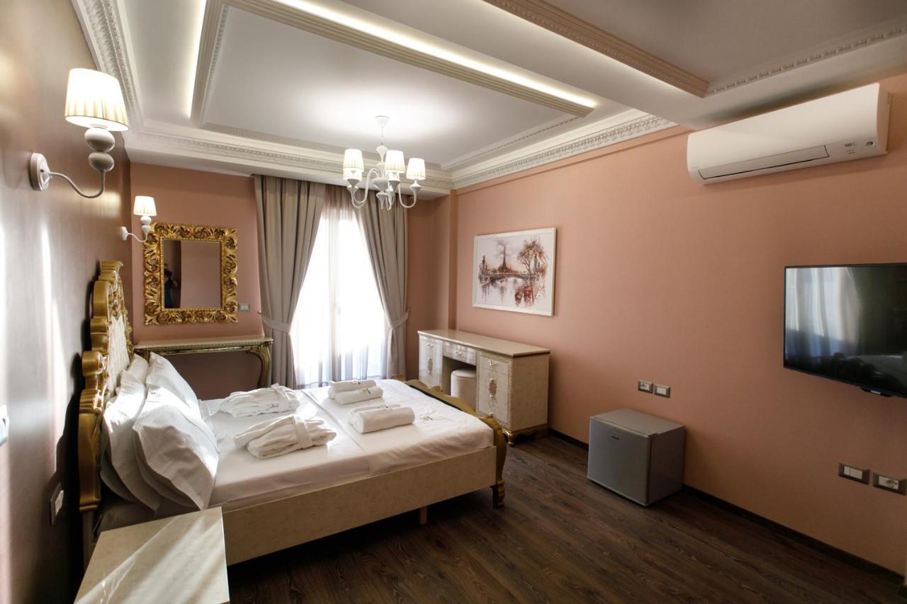 Elite Palace 3* Collak