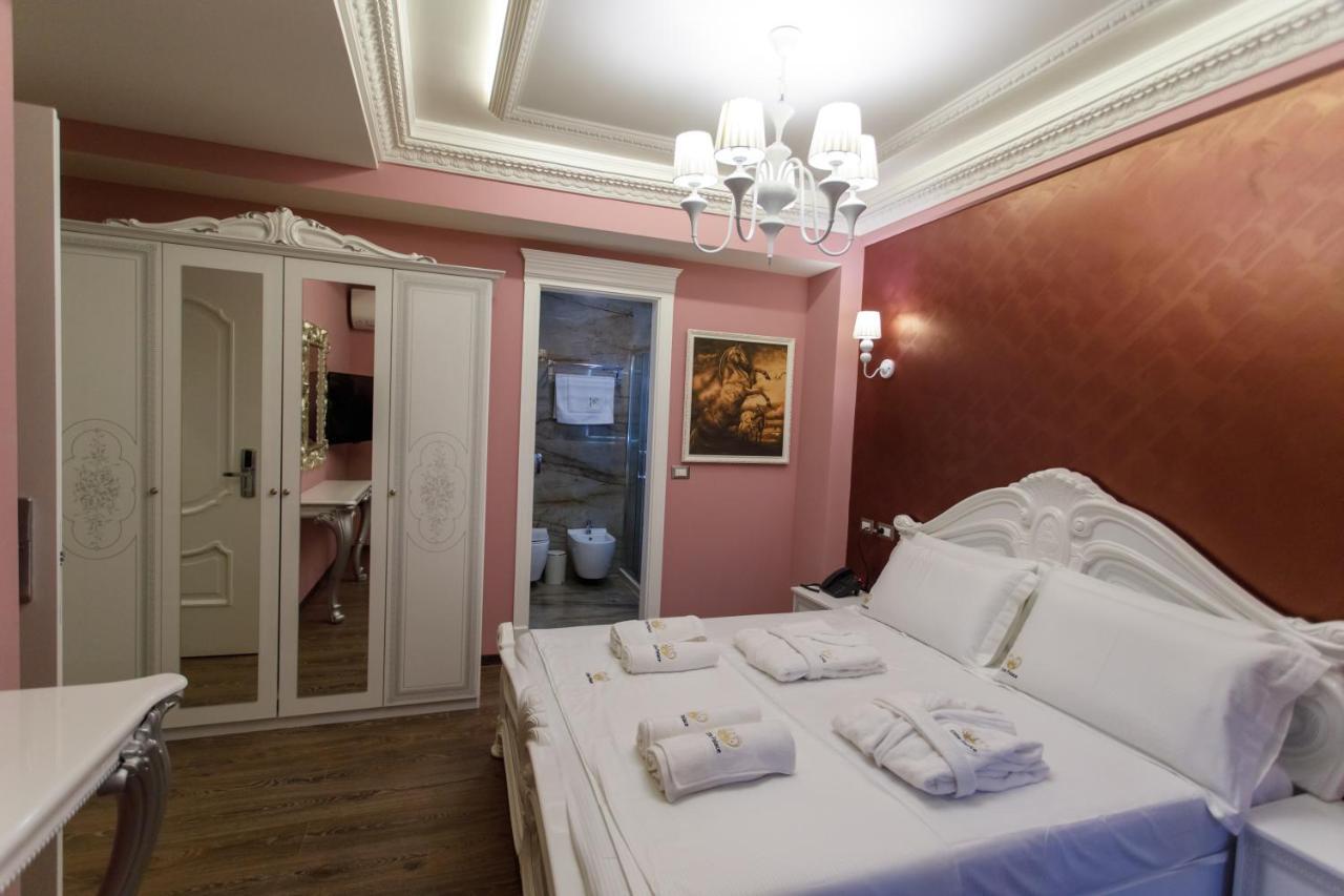 Elite Palace Hotel 3*
